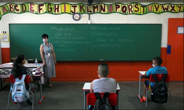 vai monitorar reinício das atividades no ensino básico(Imagem:REUTERS / Amanda Perobelli/direitos reservados)