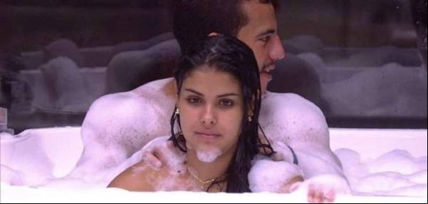 Brother viveu romance com Cacau no confinamento.(Imagem:TV Globo)