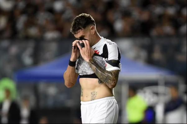 Vegetti em Vasco x Bragantino(Imagem:Alexandre Durão)