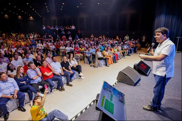 Rafael apresentou os principais avanços alcançados por meio de ações do governo em cada área e destacou a mitigação dos efeitos da seca como prioridade no território.(Imagem:Divulgação)
