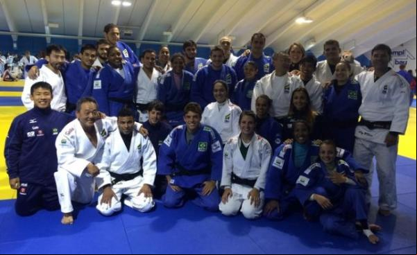 Seleção brasileira de judô durante treinamentos na Áustria.(Imagem:Reprodução/Facebook)
