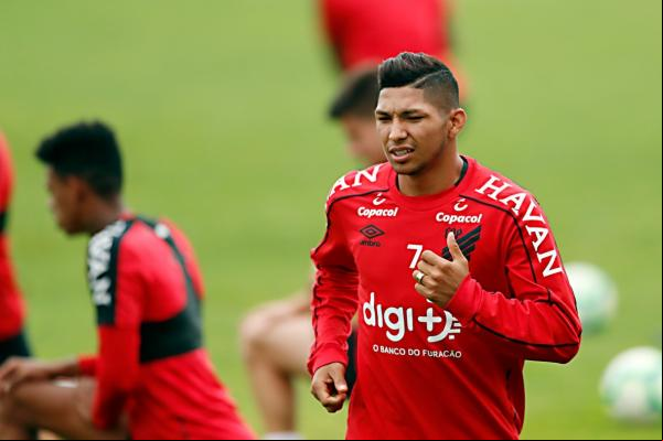 Novela Rony: os bastidores que têm mexido com Athletico, Corinthians e Palmeiras.(Imagem:Albari Rosa/Gazeta do Povo)