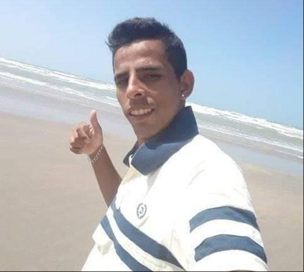 Denilson foi morto a tiros enquanto estava na garupa de uma moto na PI-116, em Luís Correia.(Imagem:Reprodução)