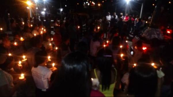 Fieis participam de procissão no encerramento dos festejos de Nossa Senhora do Desterro.(Imagem:FlorianoNews)