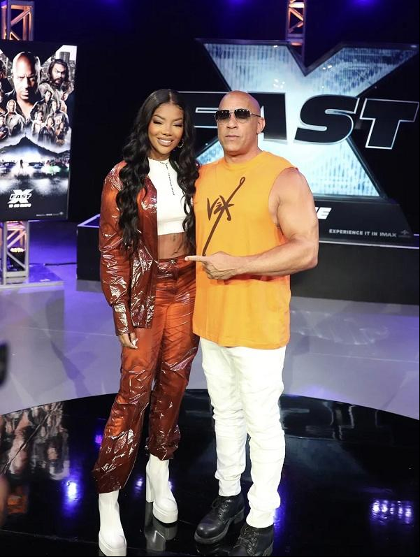Ludmilla participa de coletiva ao lado de Vin Diesel.(Imagem:Divulgação)