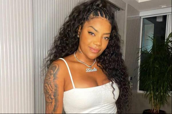 A cantora. Ludmilla, 25, diz que realiza um sonho agora ao ser convocada para ar todos os ensinamentos que conseguiu na carreira como técnica do The Voice +. A atração, voltada(Imagem:Reprodução)