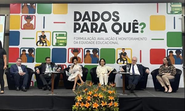 Seminário reúne especialistas visando políticas públicas mais eficazes.(Imagem:MEC/Consed)