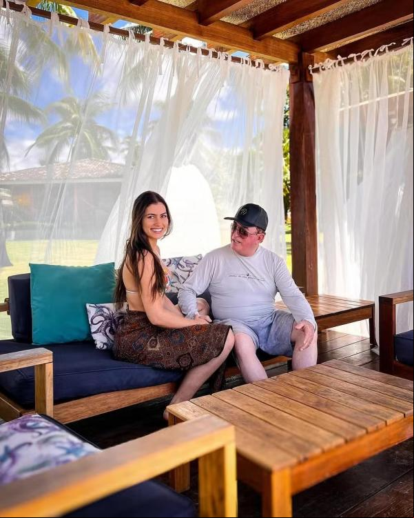 Amado Batista contou como conheceu a mulher, Calita Franciele.(Imagem:Reprodução/Instagram)
