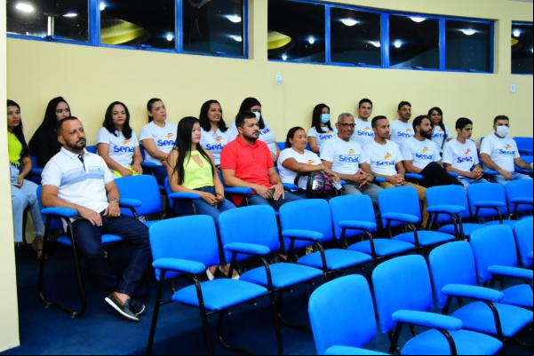 Vereadores de Floriano usam tribuna para parabenizar candidatos eleitos.(Imagem:CMF)