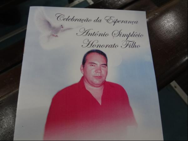Parentes e amigos prestaram últimas homenagens a Honorato Filho em missa de 7° dia(Imagem:FlorianoNews)