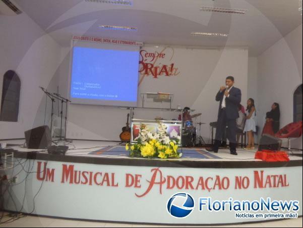 Igrejas de Floriano e Barão realizaram missas e cultos para saudar o Ano Novo. (Imagem:FlorianoNews)