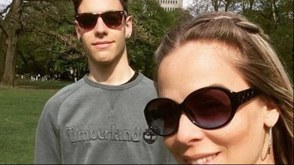 Samantha Gondim com o filho, Mayã, do relacionamento com Alexandre Frota.(Imagem:Reprodução/ Instagram)