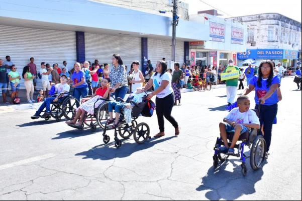 Desfile Cívico marca as comemorações pela Independência do Brasil em Floriano.(Imagem:Secom)