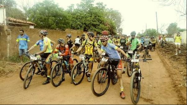 Ciclistas participam do campeonato Floriano Ride 2018. (Imagem:FlorianoNews)
