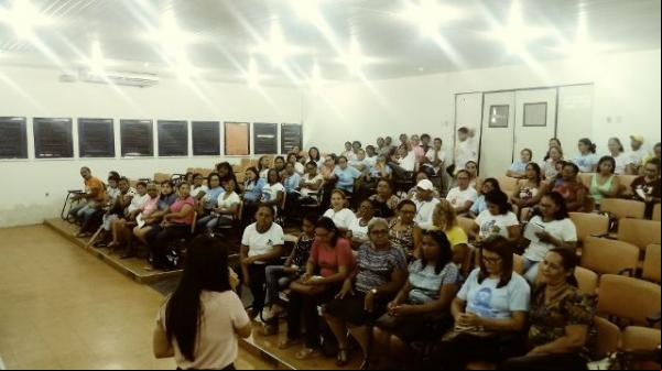Agentes de Saúde de Floriano participam de reunião sobre nova portaria da Atenção Básica.(Imagem:FlorianoNews)