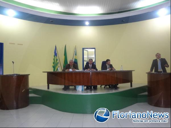 Câmara promoveu debate sobre situação de imóveis invadidos no Conjunto Zé Pereira.(Imagem:FlorianoNews)