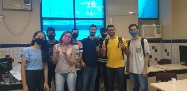 Grupo de alunos envolvidos no projeto(Imagem:Divulgação)