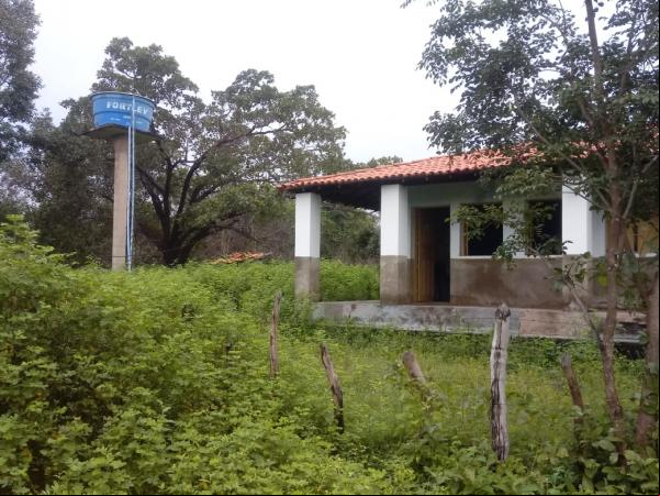 Moradores reclamam das péssimas condições de escola na localidade Pilões, zona rural de Floriano.(Imagem:Divulgação)