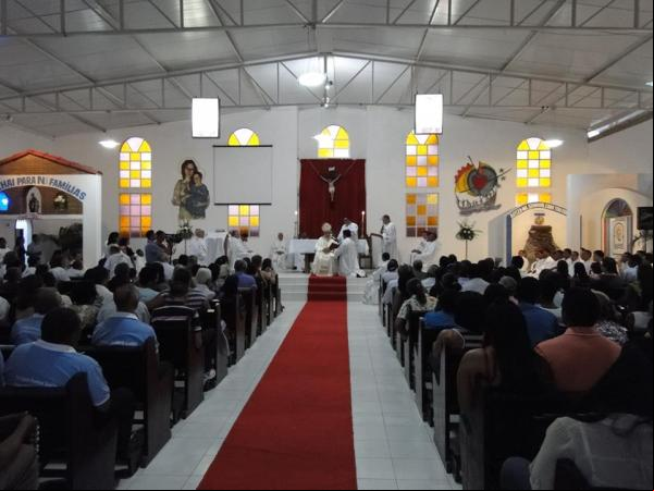 Diácono Ailton Damasceno foi ordenado sacerdote em Floriano.(Imagem:Daniel Gutembergue)