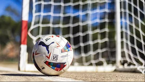 La Liga usará na rodada deste fim de semana bola em campanha contra o racismo (Imagem:Divulgação / La Liga)