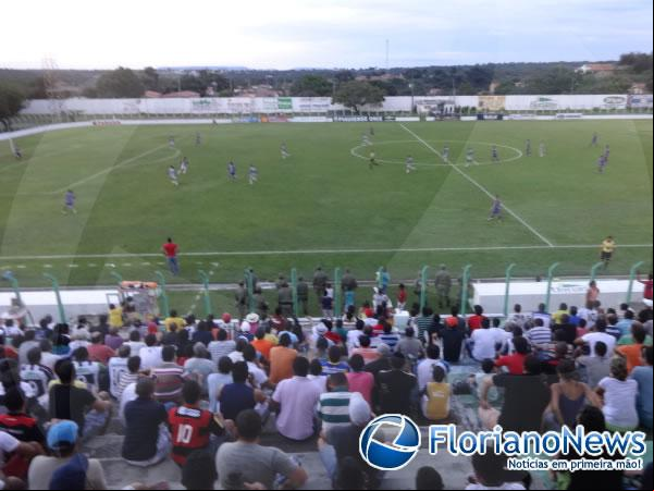 Cori-Sabbá empata em jogo contra o Piauí e ambos são eliminados do Campeonato Piauiense.(Imagem:FlorianoNews)
