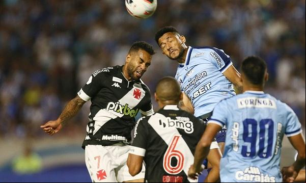Vasco perde para CSA e desperdiça chance de virar vice-líder.(Imagem:© Daniel Ramalho/CRVG/Direitos Reservados)