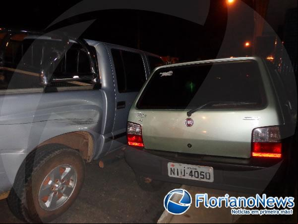 Acidente envolve três veículos na Av. Santos Dumont em Floriano.(Imagem:FlorianoNews)