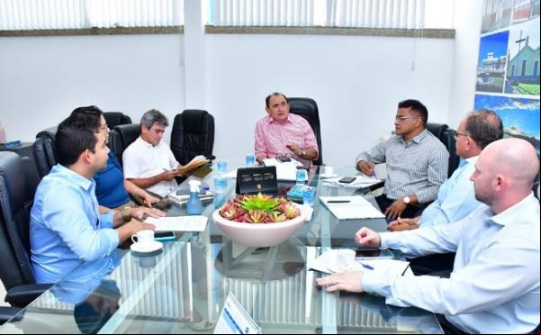 Prefeitura de Floriano e representantes buscam parceria para fortalecer a bacia leiteira regional.(Imagem:Reprodução/Instagram)