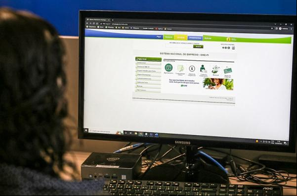 Sine divulga lista com 114 vagas de emprego para o Piauí.(Imagem:Renato Andrade/florianonews.piauiconectado.com)
