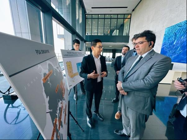  Rafael Fonteles conhece Porto de Singapura e discute parcerias para operação do Porto Piauí(Imagem:Divulgação)