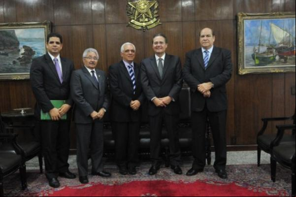 Themístocles se reúne com presidente do Senado e reforça pedido de parcerias pelo Piauí.(Imagem:Alepi)