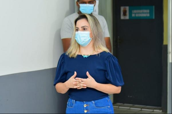 Rafaela Barros, secretária de Assistência e Desenvolvimento Social de Floriano.(Imagem:Secom)