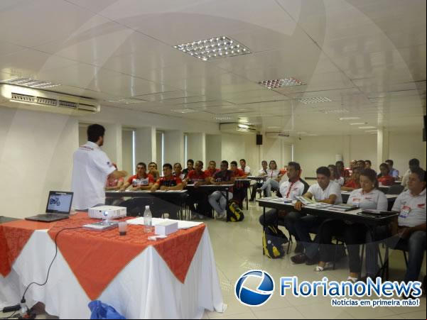 Cajueiro Motos realizou treinamento em vendas para funcionários.(Imagem:FlorianoNews)