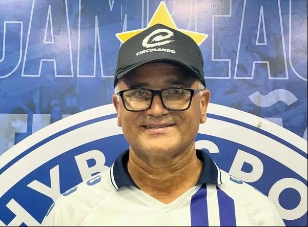Oliveira Canidé, técnico do Parnahyba.(Imagem: Divulgação/Parnahyba S.C. )