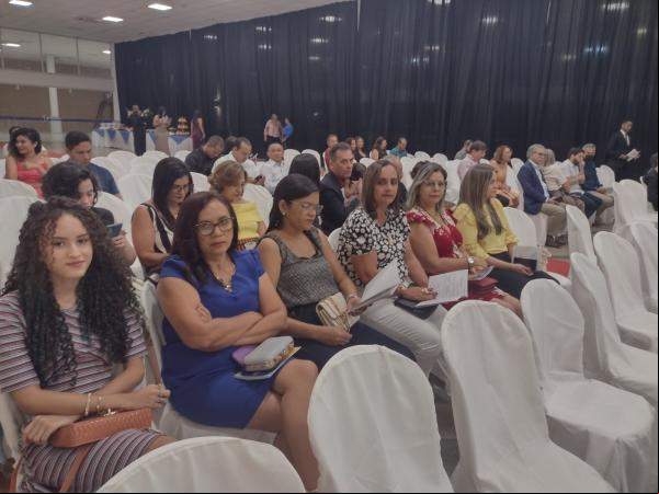 Floriano celebra personalidades com a entrega da Medalha do Mérito