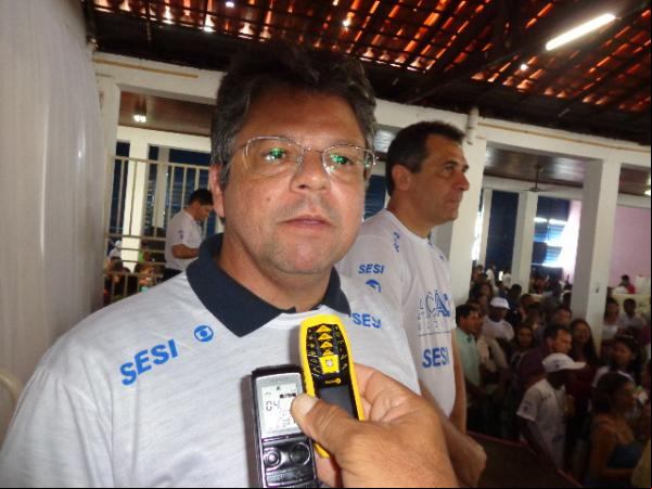 Deputado Gustavo Neiva prestigiou 20ª Ação Global em Floriano.(Imagem:FlorianoNews)