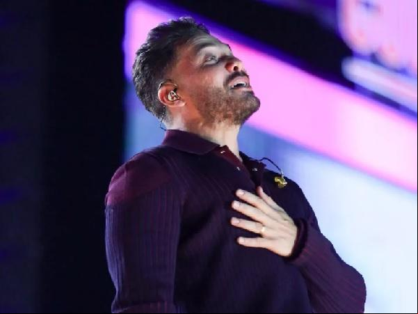 Wesley Safadão se emociona em retorno aos palcos após pausa para cuidar da saúde mental (Imagem:Lucas Ramos/Brazil News)