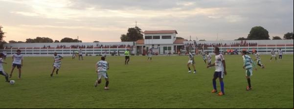 Movimentação dos jogadores agrada técnico Marcão.(Imagem:Reinaldo Barros/Tribuna de Barras)
