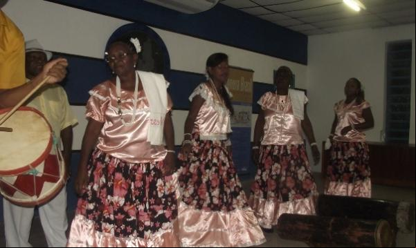  Sonora Brasil apresentou o grupo quilombola Raízes do Bolão em Floriano.(Imagem:FlorianoNews)
