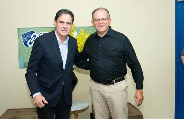 Palestra e lançamento do livro