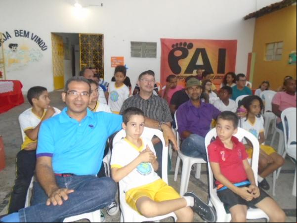 Escola Mega de Floriano oferece coquetel em homenagem ao Dia dos Pais.(Imagem:FlorianoNews)