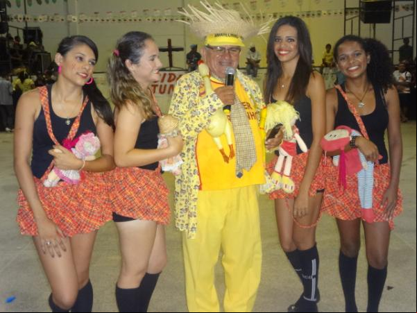 Festival de quadrilhas.(Imagem:FlorianoNews)