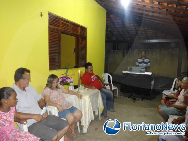 Moradores realizaram encerramento de novenário da Quaresma no bairro Irapuá II.(Imagem:FlorianoNews)