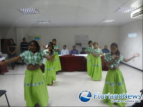 Floriano sedia VIII Seminário Regional de Formação de Gestores e Educadores O município de Floriano.(Imagem:FlorianoNews)