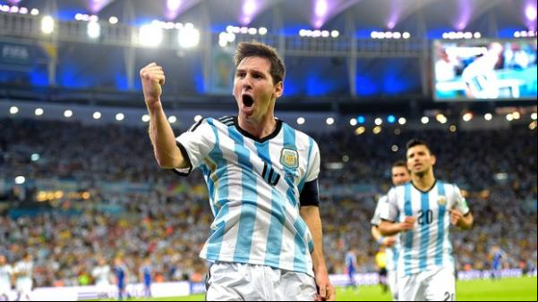 Após bela arrancada, Messi comemora gol em sua primeira partida no Maracanã.(Imagem:AFP)