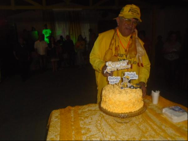 Bolo de 60 anos do Repórter Amarelinho(Imagem:FlorianoNews)