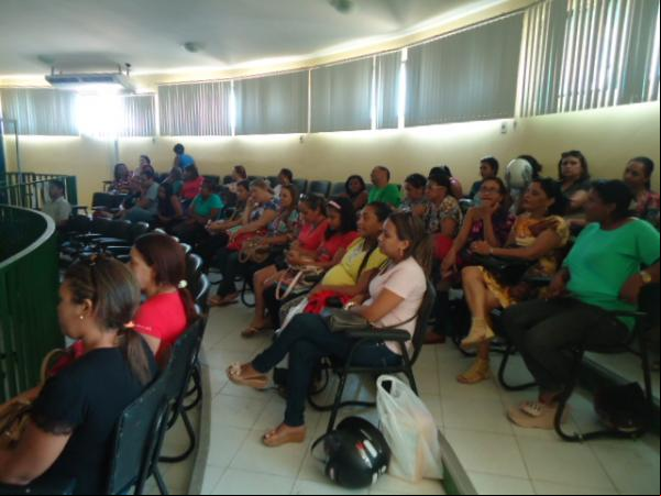 Educadores participam de assembleia geral do SINTE em Floriano.(Imagem:FlorianoNews)
