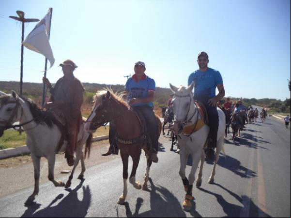 Cavalgada e Missa do Vaqueiro movimentam festejos de São Pedro de Alcântara em Floriano.(Imagem:FlorianoNews)