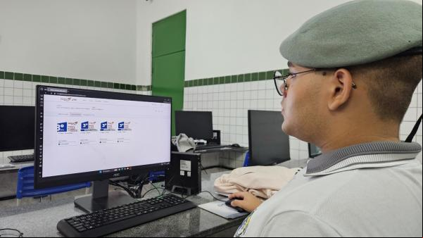 Mais de 52 mil estudantes estão vivendo uma nova experiência de aprendizado da língua inglesa.(Imagem:Pablo Cavalcante)