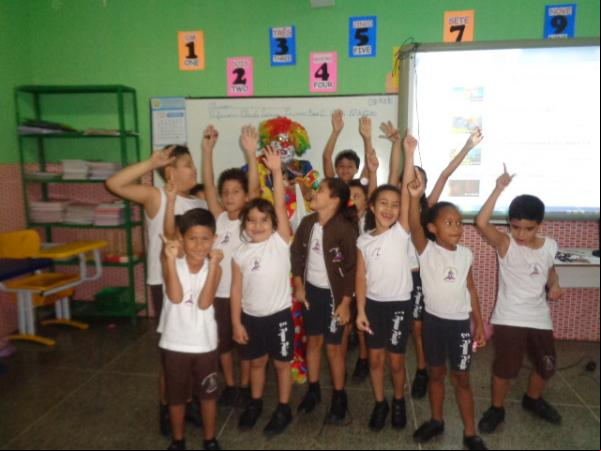 Na véspera do Dia das Crianças, Escola Pequeno Príncipe recebe visita do Palhaço Carrapeta.(Imagem:FlorianoNews)